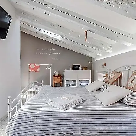 Bed & Breakfast Addicted To Paradise Trieste