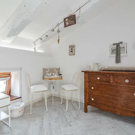 Addicted To Paradise Bed and breakfast 4*