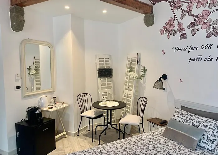 Addicted To Paradise Couette-café